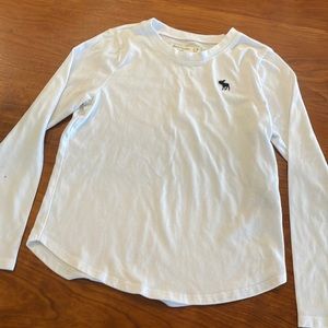Abercrombie kids long sleeve t shirt size 9/10